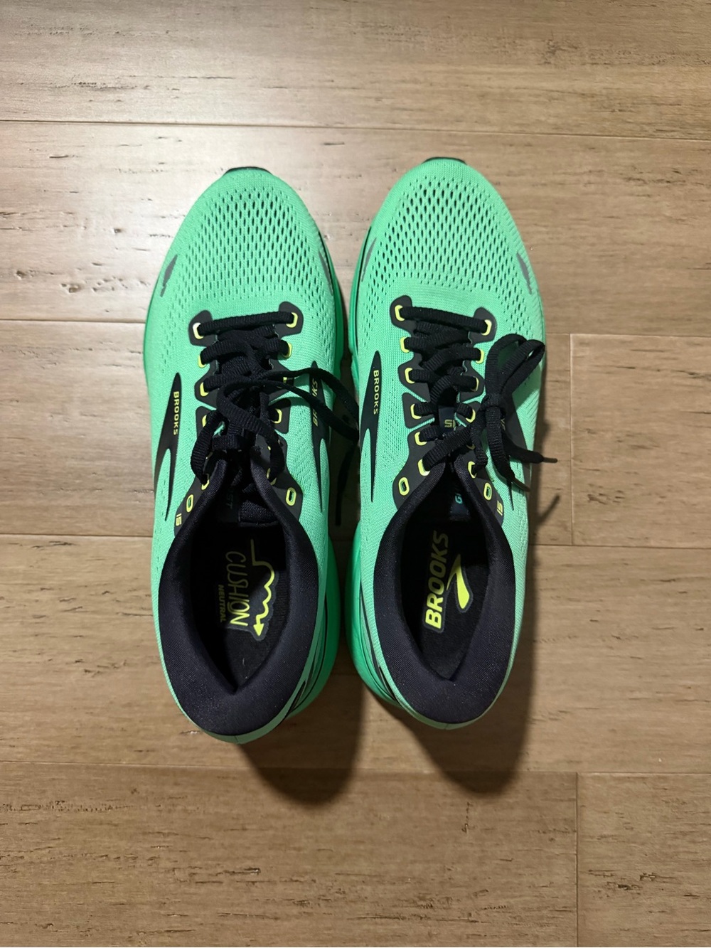 Brooks Men’s Ghost 15 size 10M Green Athletic Running Shoes